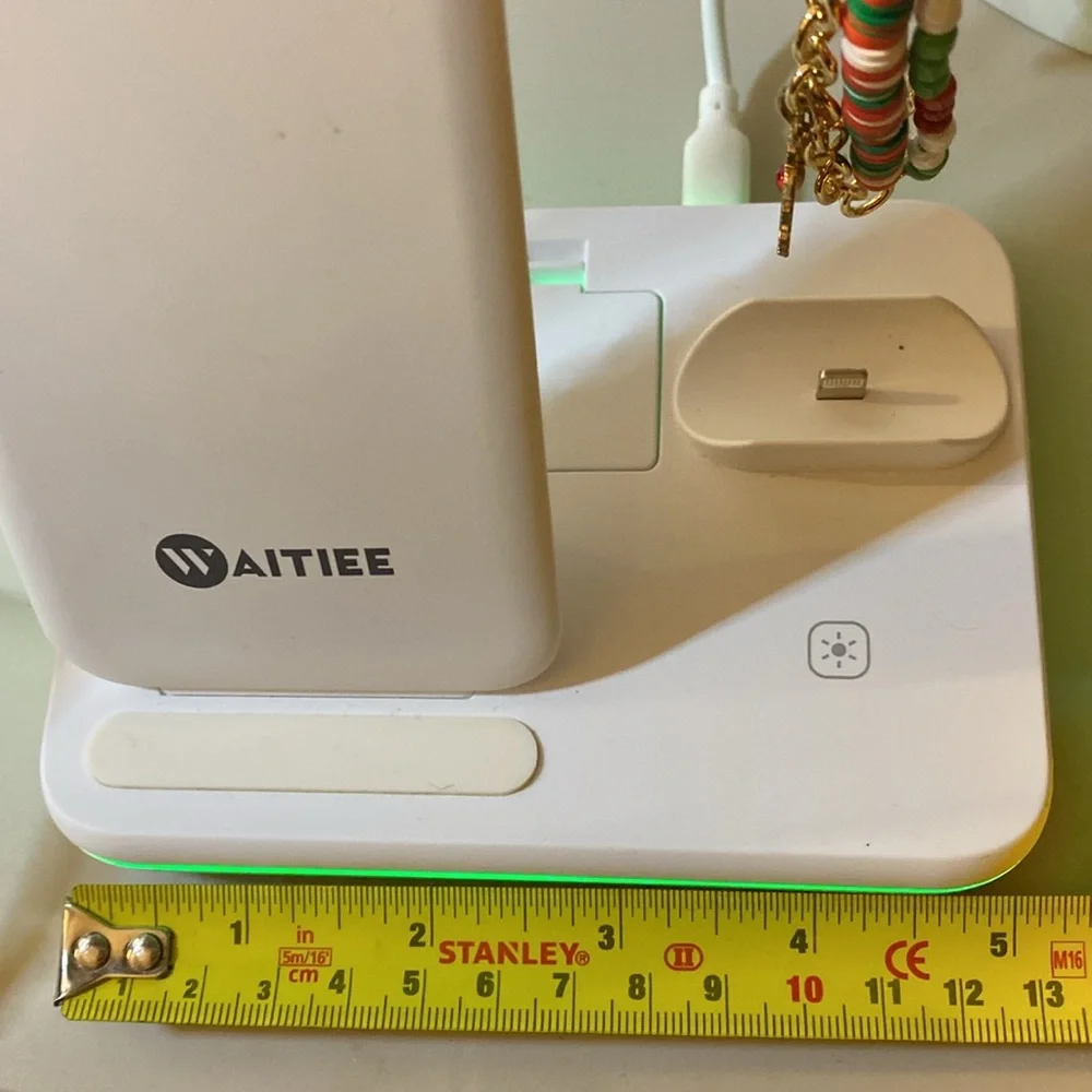 WAITIEE WIRELESS CHARGER 3 IN 1, 15W FAST CHARGING STATION APPLE WATCH - WHITE